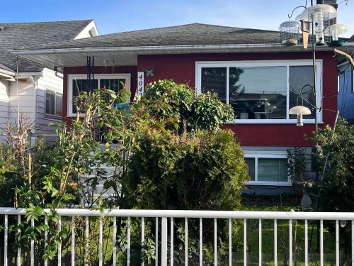 4042 Nootka Street, Vancouver, BC - Outdoor