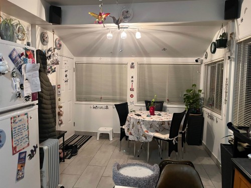 4042 Nootka Street, Vancouver, BC - Indoor Photo Showing Dining Room