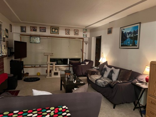4042 Nootka Street, Vancouver, BC - Indoor Photo Showing Living Room