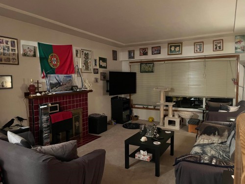 4042 Nootka Street, Vancouver, BC - Indoor With Fireplace