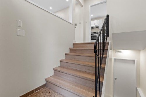 3755 Coast Meridian Road, Port Coquitlam, BC - Indoor Photo Showing Other Room