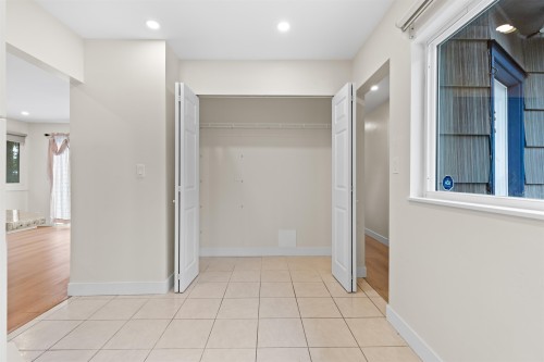 3755 Coast Meridian Road, Port Coquitlam, BC - Indoor Photo Showing Other Room