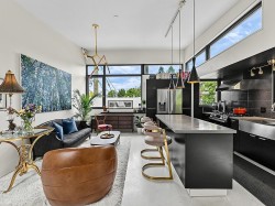 1557 20th Avenue E Vancouver, BC V5N 2K7