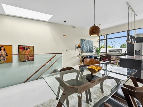 1557 20Th Avenue E, Vancouver, BC - Indoor