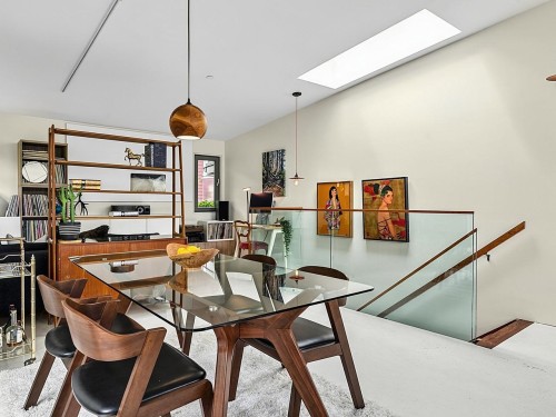 1557 20Th Avenue E, Vancouver, BC - Indoor