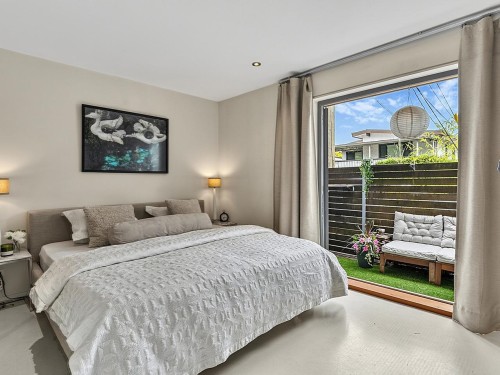 1557 20Th Avenue E, Vancouver, BC - Indoor Photo Showing Bedroom