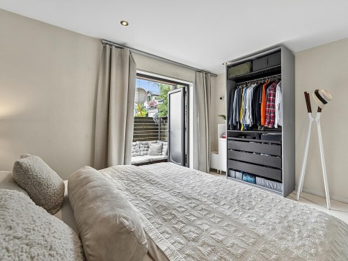 1557 20Th Avenue E, Vancouver, BC - Indoor Photo Showing Bedroom