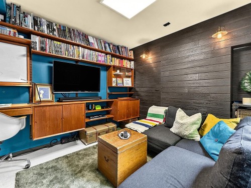 1557 20Th Avenue E, Vancouver, BC - Indoor
