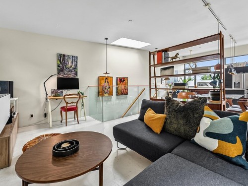 1557 20Th Avenue E, Vancouver, BC - Indoor