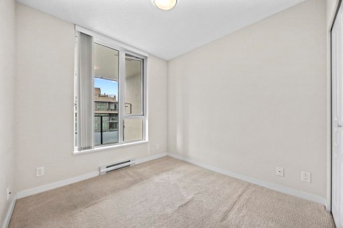 2404-3100 Windsor Gate, Coquitlam, BC - Indoor Photo Showing Other Room