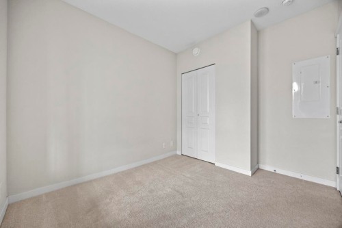 2404-3100 Windsor Gate, Coquitlam, BC - Indoor Photo Showing Other Room
