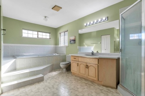 2225 Kaptey Avenue, Coquitlam, BC - Indoor Photo Showing Bathroom