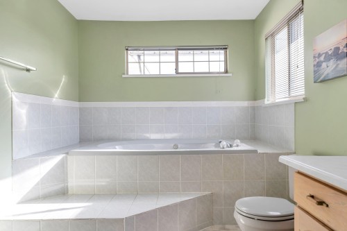 2225 Kaptey Avenue, Coquitlam, BC - Indoor Photo Showing Bathroom
