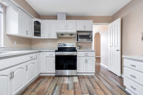 2225 Kaptey Avenue, Coquitlam, BC - Indoor Photo Showing Kitchen