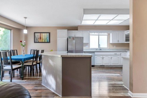 2225 Kaptey Avenue, Coquitlam, BC - Indoor