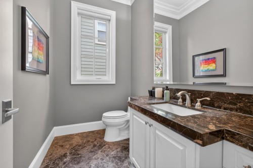 3818 Broadway W, Vancouver, BC - Indoor Photo Showing Bathroom