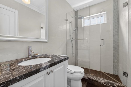 3818 Broadway W, Vancouver, BC - Indoor Photo Showing Bathroom