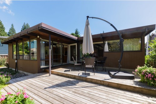 4568 Marineview Crescent, North Vancouver, BC - Outdoor With Deck Patio Veranda