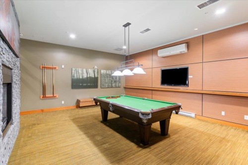 112-7478 Byrnepark Walk, Burnaby, BC - Indoor Photo Showing Other Room