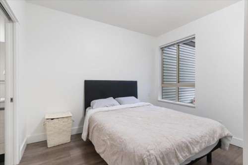 112-7478 Byrnepark Walk, Burnaby, BC - Indoor Photo Showing Bedroom