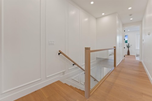 2578 4Th Avenue E, Vancouver, BC - Indoor Photo Showing Other Room