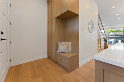 2578 4Th Avenue E, Vancouver, BC - Indoor Photo Showing Other Room