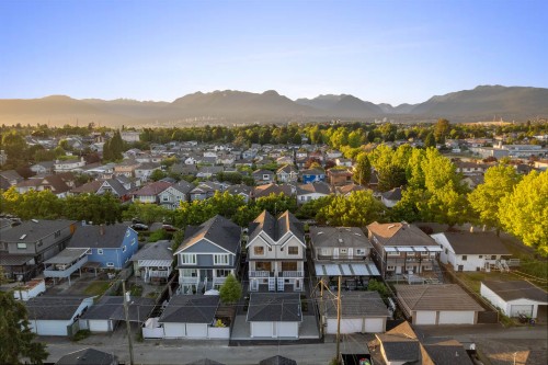 2578 4Th Avenue E, Vancouver, BC - Outdoor With View