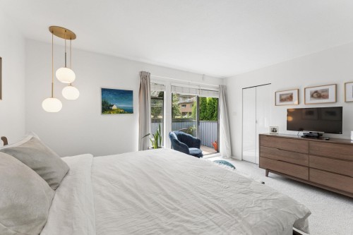6650 Nelson Avenue, West Vancouver, BC - Indoor Photo Showing Bedroom