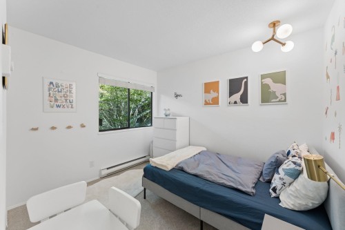 6650 Nelson Avenue, West Vancouver, BC - Indoor Photo Showing Bedroom