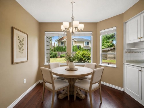 4237 Candlewood Drive, Richmond, BC - Indoor Photo Showing Dining Room