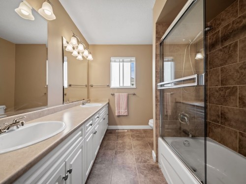 4237 Candlewood Drive, Richmond, BC - Indoor Photo Showing Bathroom