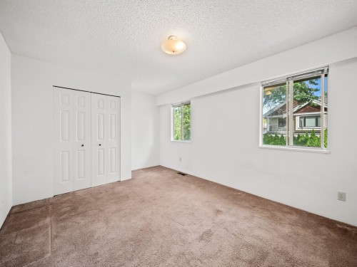 4237 Candlewood Drive, Richmond, BC - Indoor Photo Showing Other Room