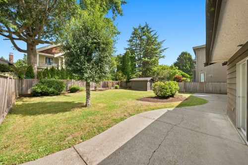 4237 Candlewood Drive, Richmond, BC - Outdoor