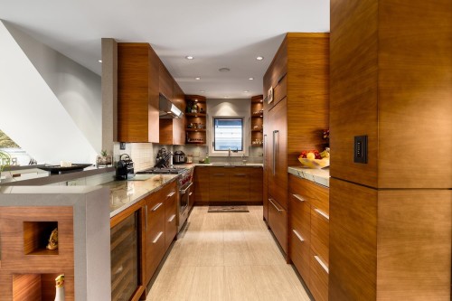 3242 1St Avenue W, Vancouver, BC - Indoor