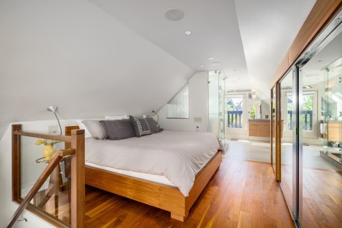 3242 1St Avenue W, Vancouver, BC - Indoor Photo Showing Bedroom