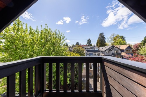 3242 1St Avenue W, Vancouver, BC - Outdoor