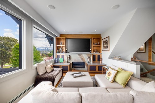 3242 1St Avenue W, Vancouver, BC - Indoor Photo Showing Other Room