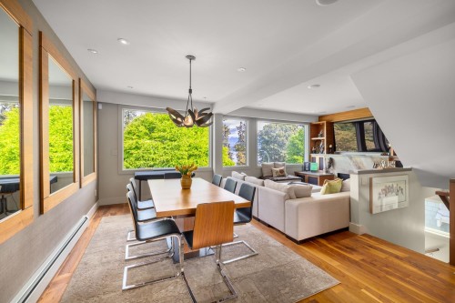 3242 1St Avenue W, Vancouver, BC - Indoor