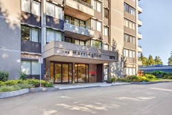 1201-3970 Carrigan Court Burnaby, BC V3N 4S5