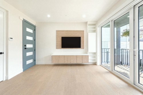 2972 Venables Street, Vancouver, BC - Indoor Photo Showing Other Room