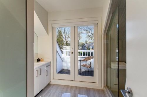 1829 13Th Avenue W, Vancouver, BC 