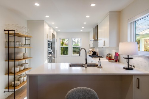 1829 13Th Avenue W, Vancouver, BC 