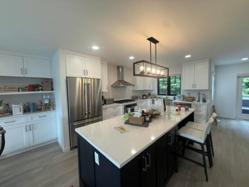 3337 Abbey Lane, Coquitlam, BC - Indoor Photo Showing Kitchen With Stainless Steel Kitchen With Upgraded Kitchen