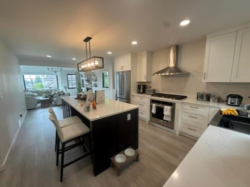 3337 Abbey Lane, Coquitlam, BC - Indoor Photo Showing Kitchen With Stainless Steel Kitchen With Upgraded Kitchen