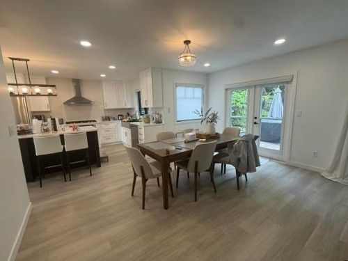 3337 Abbey Lane, Coquitlam, BC - Indoor Photo Showing Dining Room