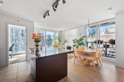 808-1199 Seymour Street  Vancouver, BC V6L 2G5