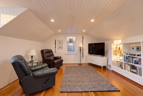 1955 8Th Avenue E, Vancouver, BC - Indoor Photo Showing Living Room