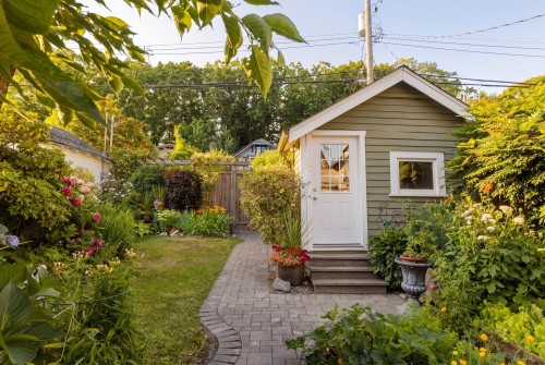 1955 8Th Avenue E, Vancouver, BC - Outdoor