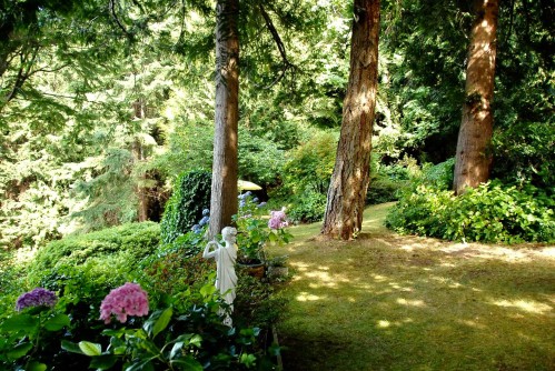 7145 Cliff Road, West Vancouver, BC - Outdoor
