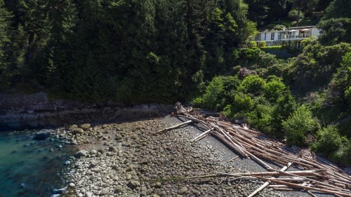 7145 Cliff Road, West Vancouver, BC - Outdoor